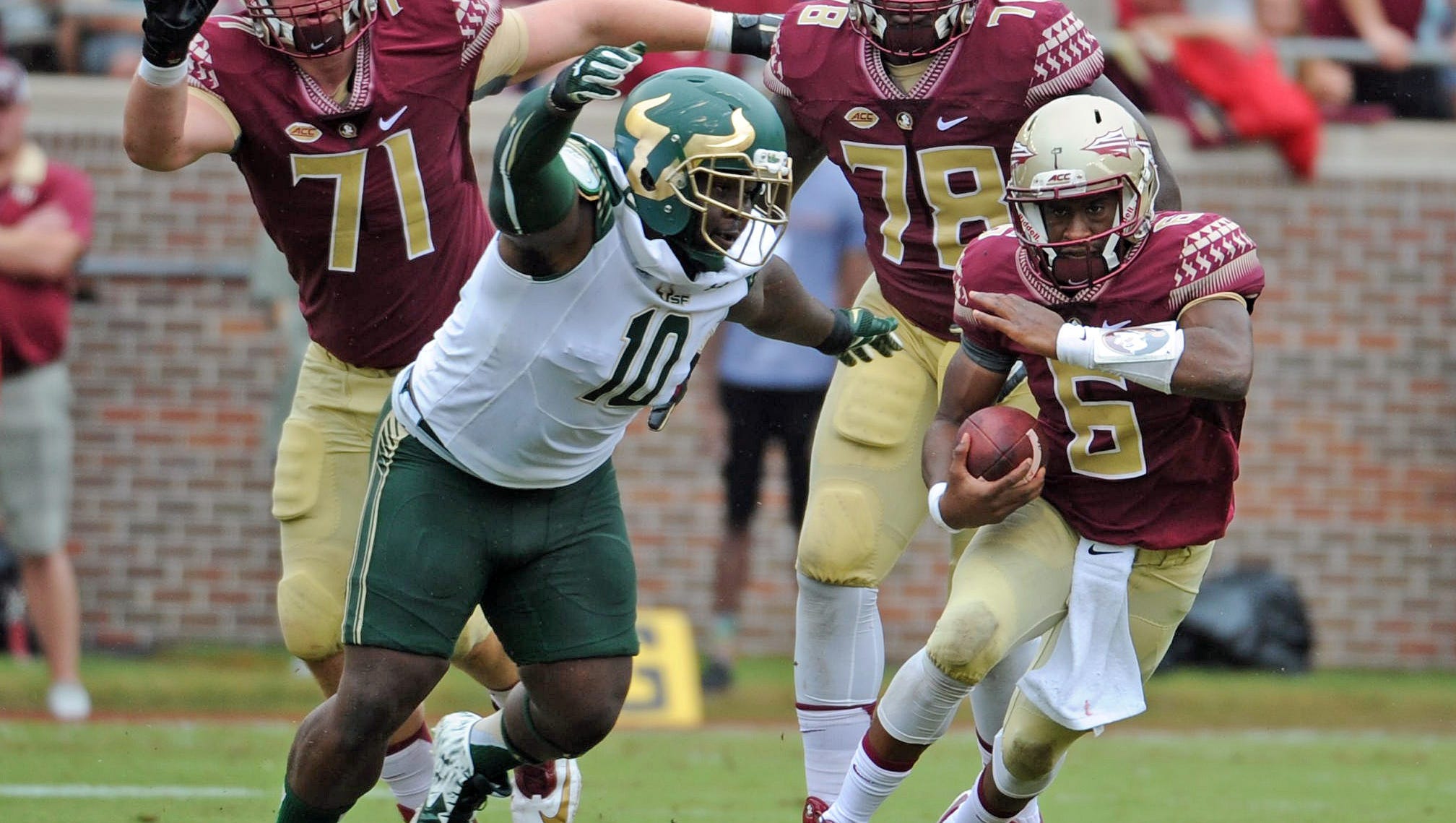 College Football South Florida Bulls Showing Immokalee Redwood