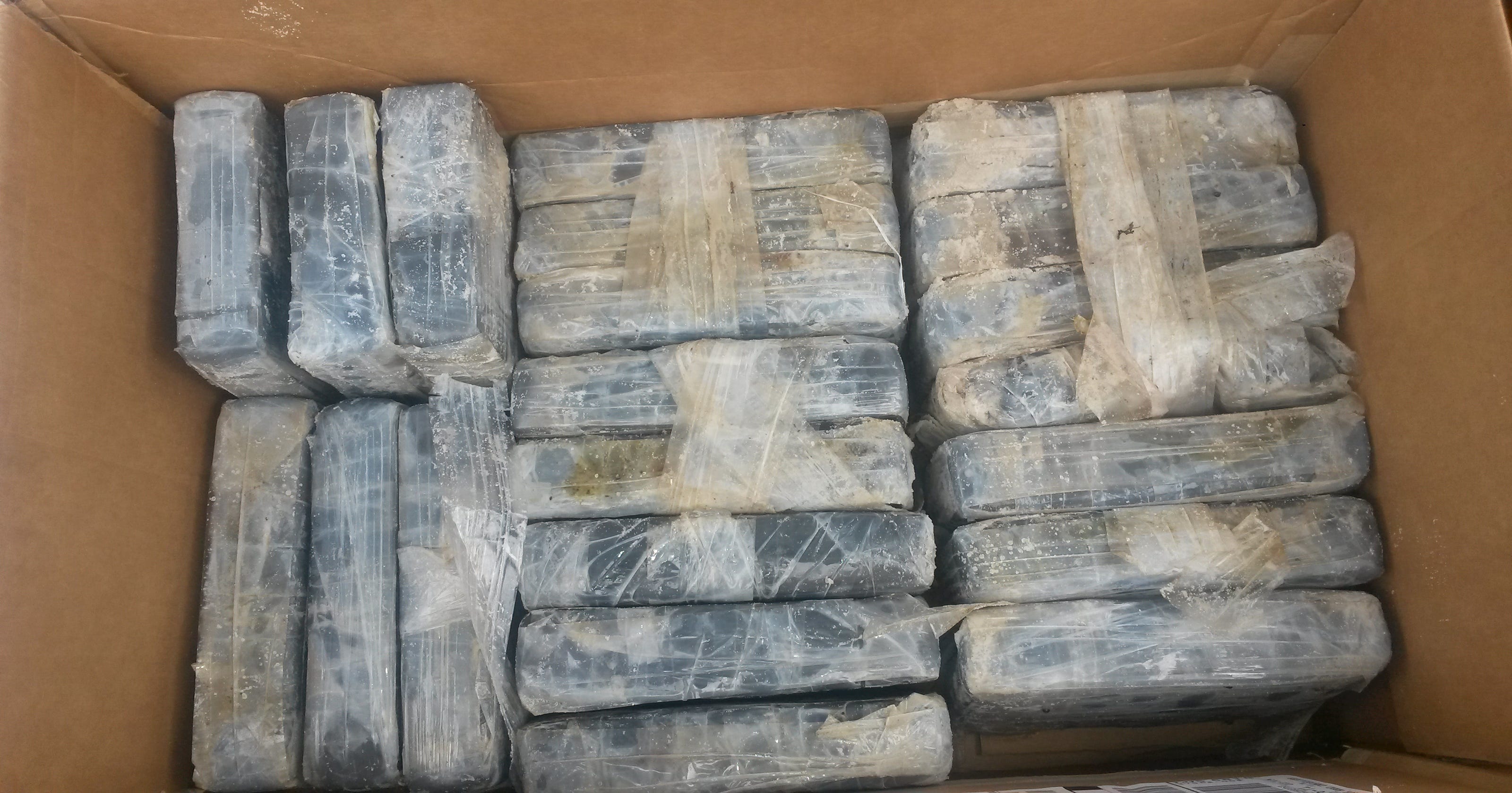 ocso-600k-in-cocaine-found-on-beach