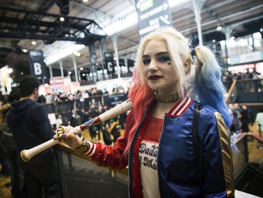 A woman dressed up as comic book character Harley Quinn