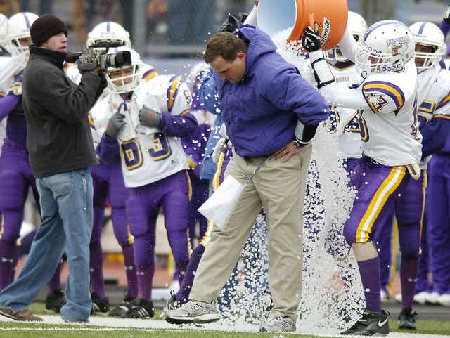 Munday S Justin Josselet Replaces Patrick Corcoran As Football Coach