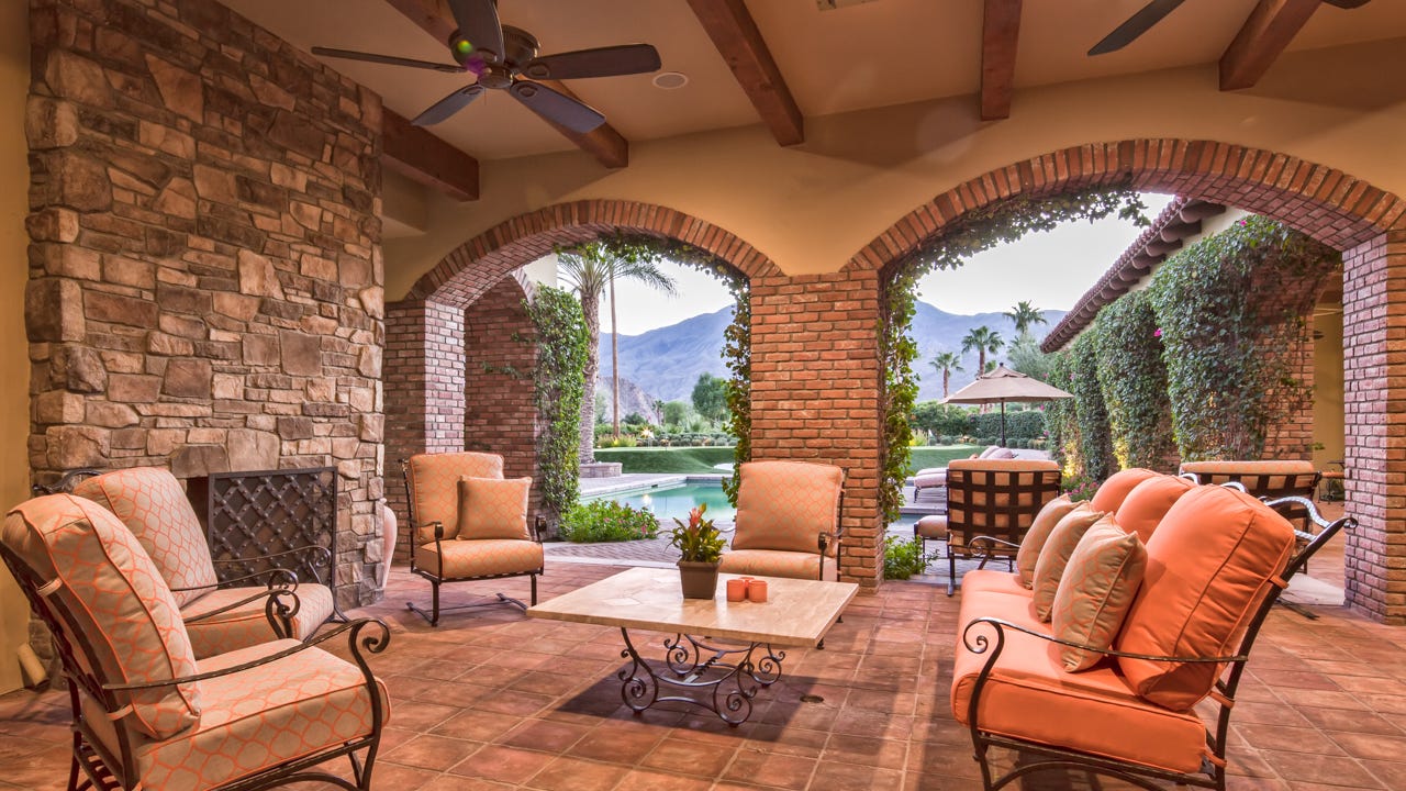 Exclusive La Quinta estate boasts Tuscan details