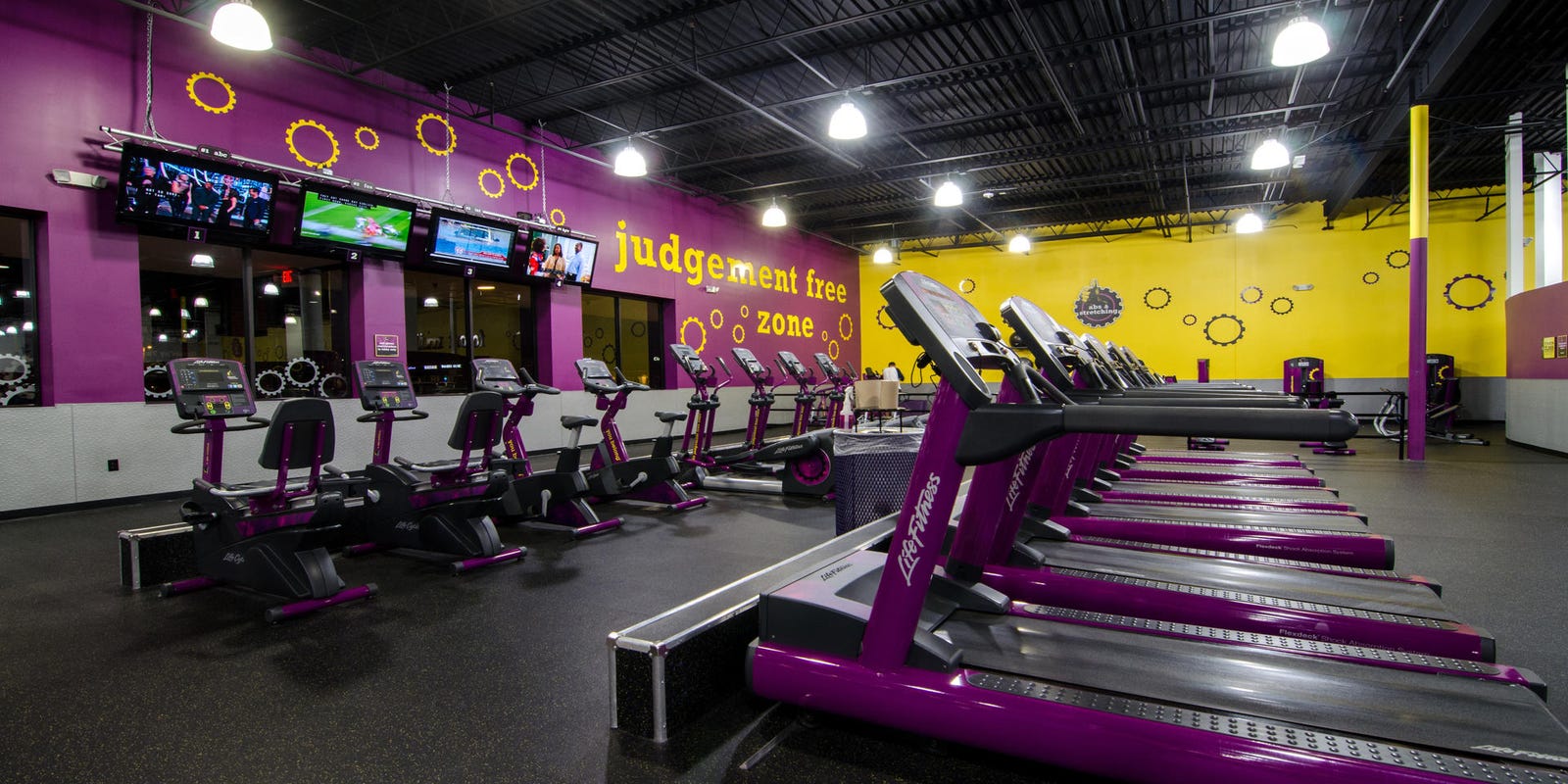 45 30 Minute How much would it cost to open a planet fitness Very Cheap