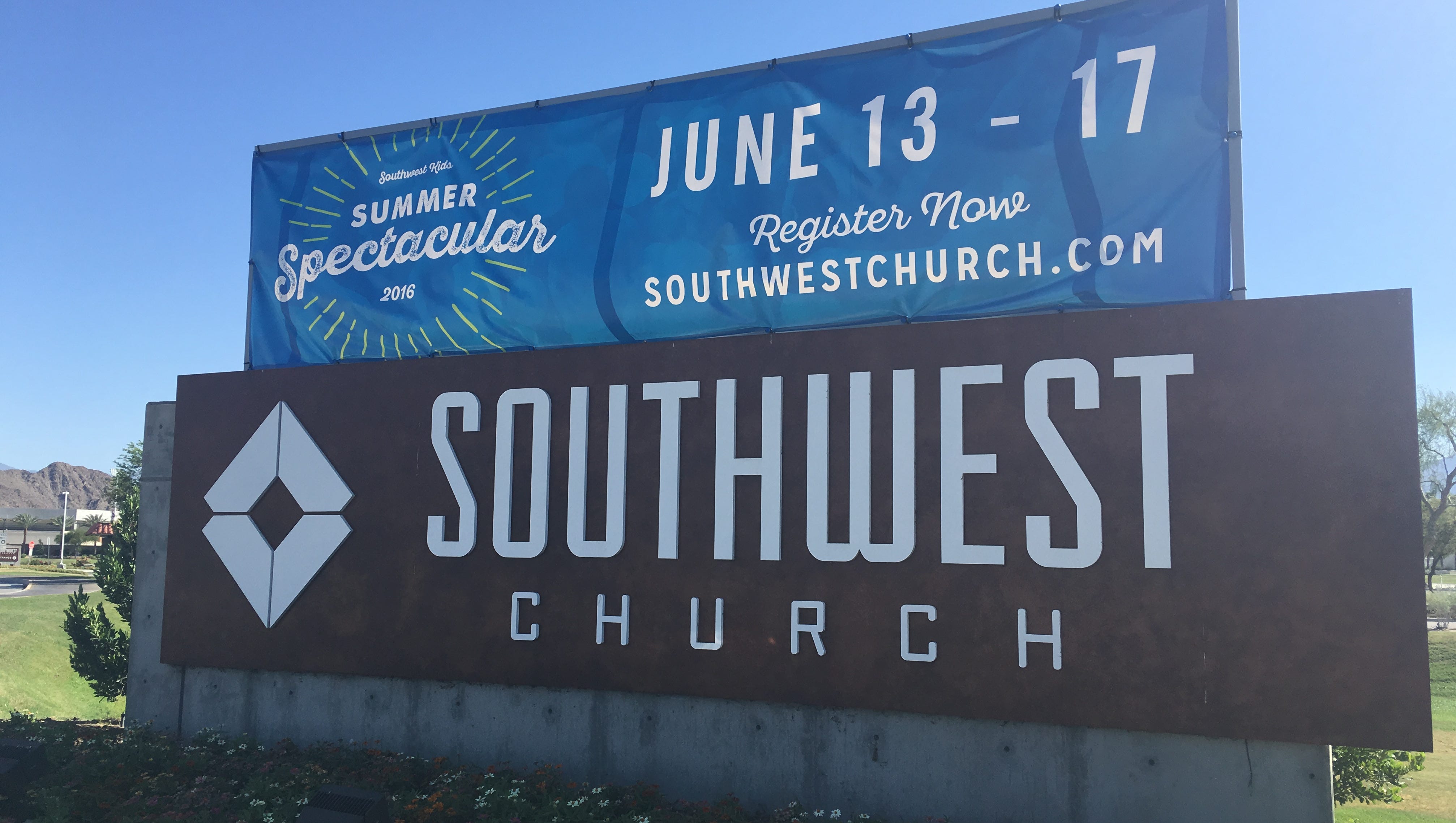 California pastor resigns over gay marriage stance