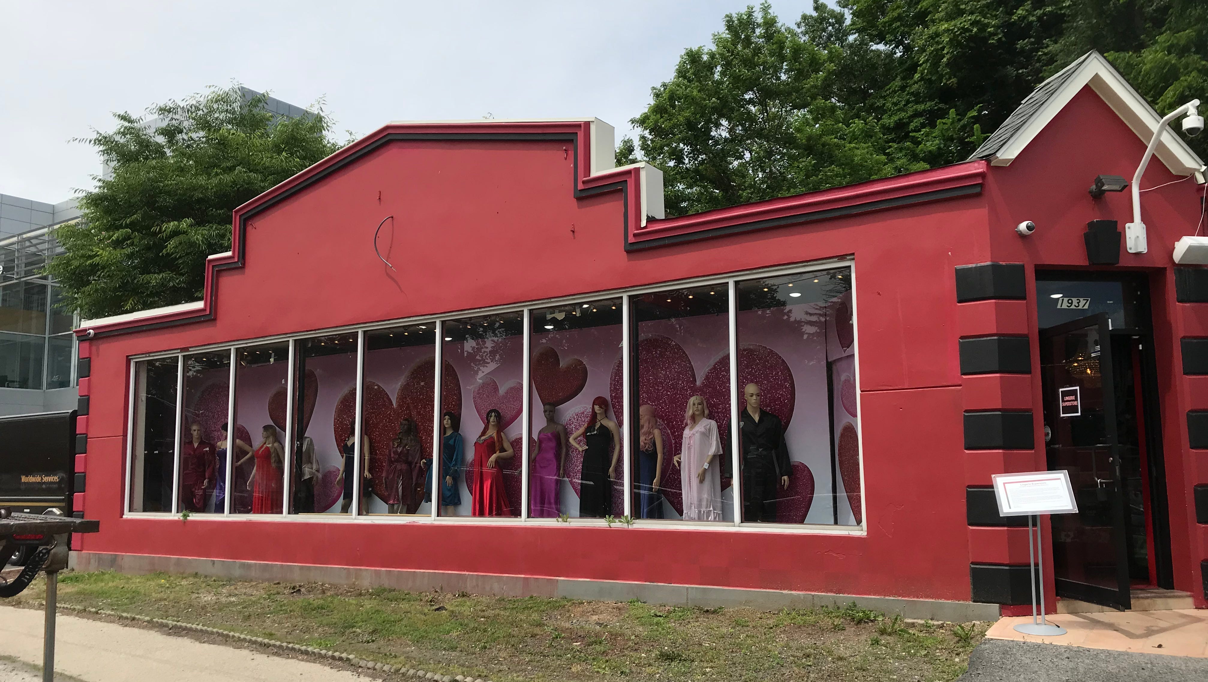 Romantic Depot store opens Lingerie Superstore in Yonkers
