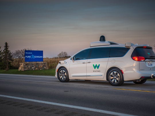Waymo CEO John Krafcik has announced that the company will build its self-driving vehicles in Detroit.