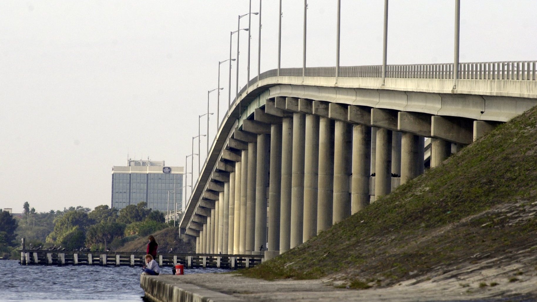 All lanes reopen on Melbourne causeway following fuel spill