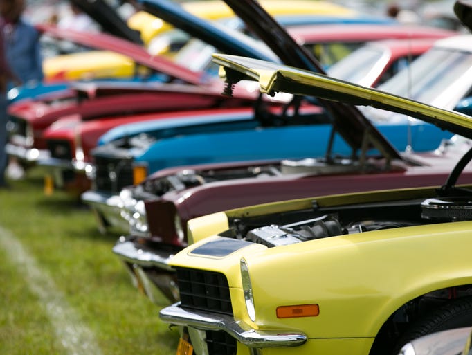 Street Machines of Rochester Outdoor Car Show