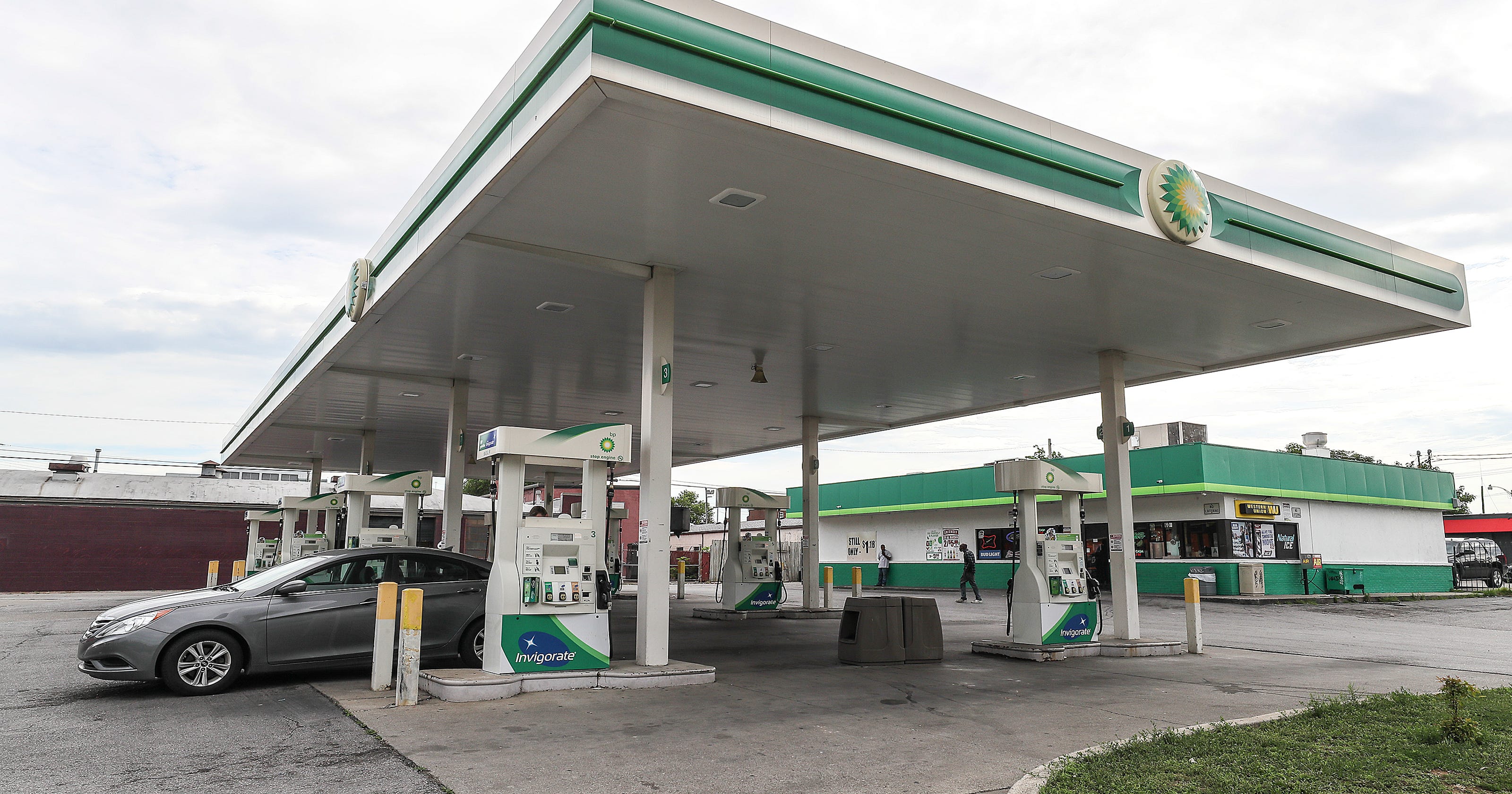 BP gas station in Louisville ordered to vacate by officials