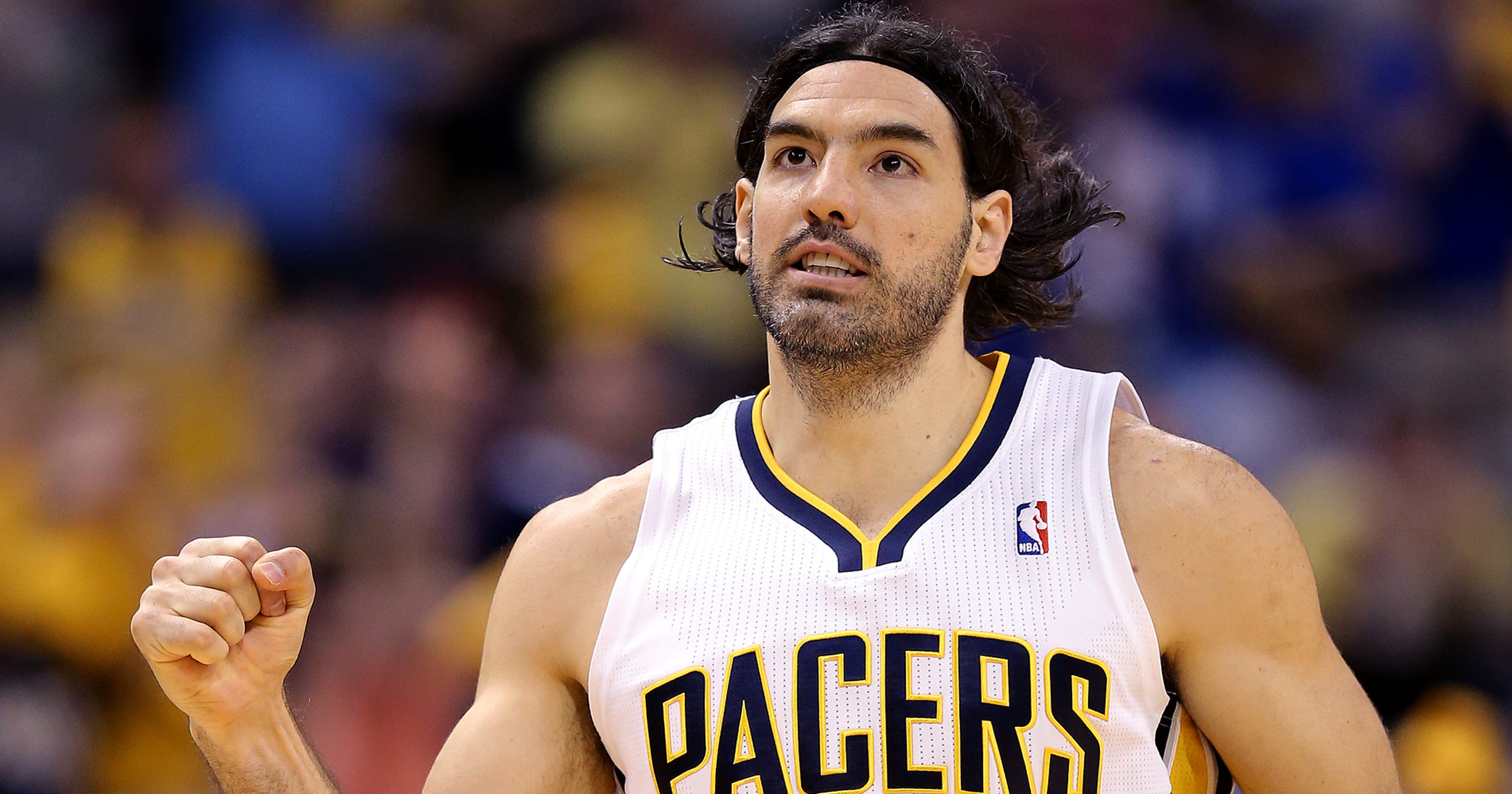 Luis Scola's shots finally start falling for the Pacers