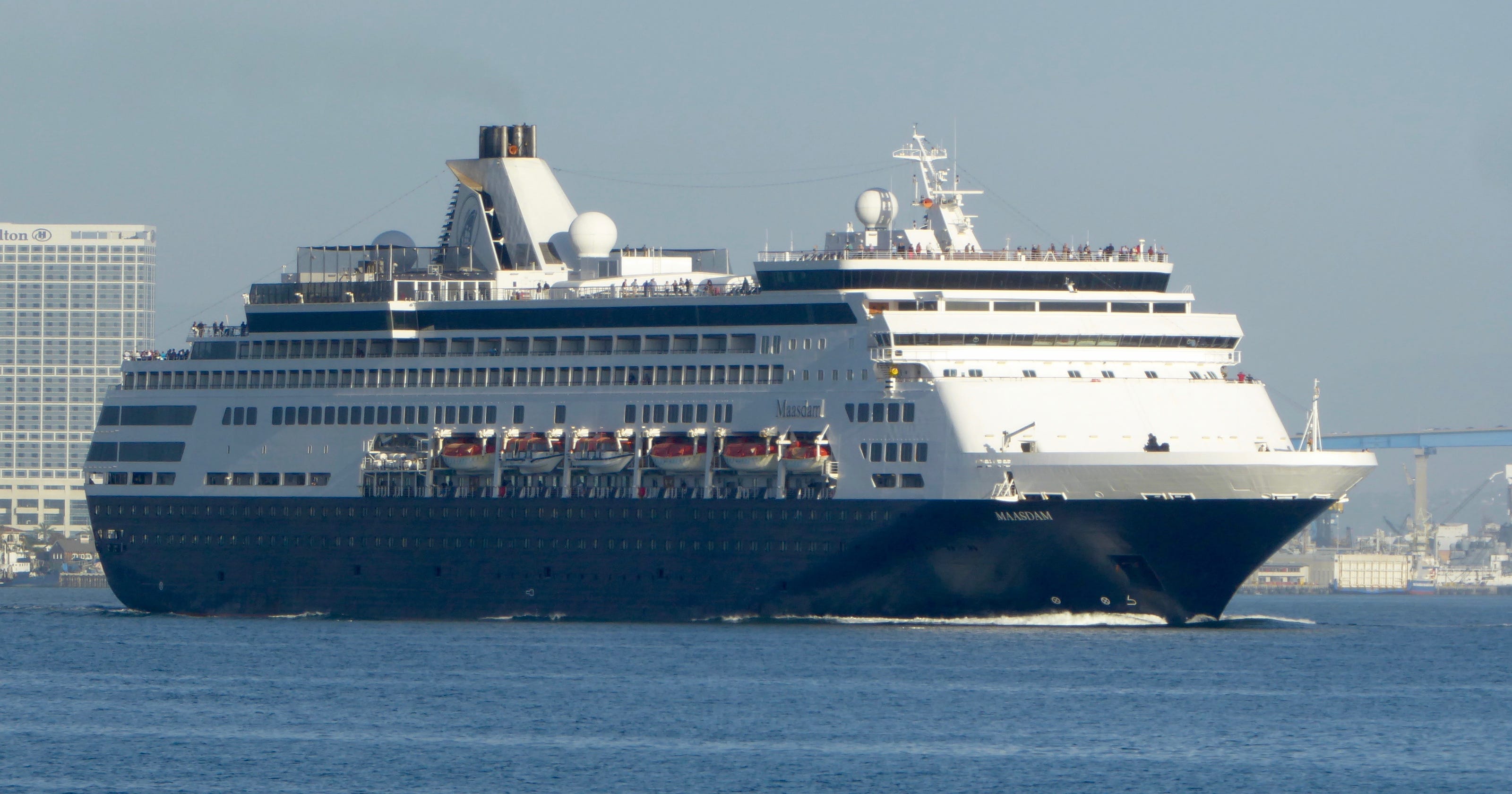 Cruise ship tours Holland America Line's Maasdam Cruise ship tours Holland America Line's Maasdam