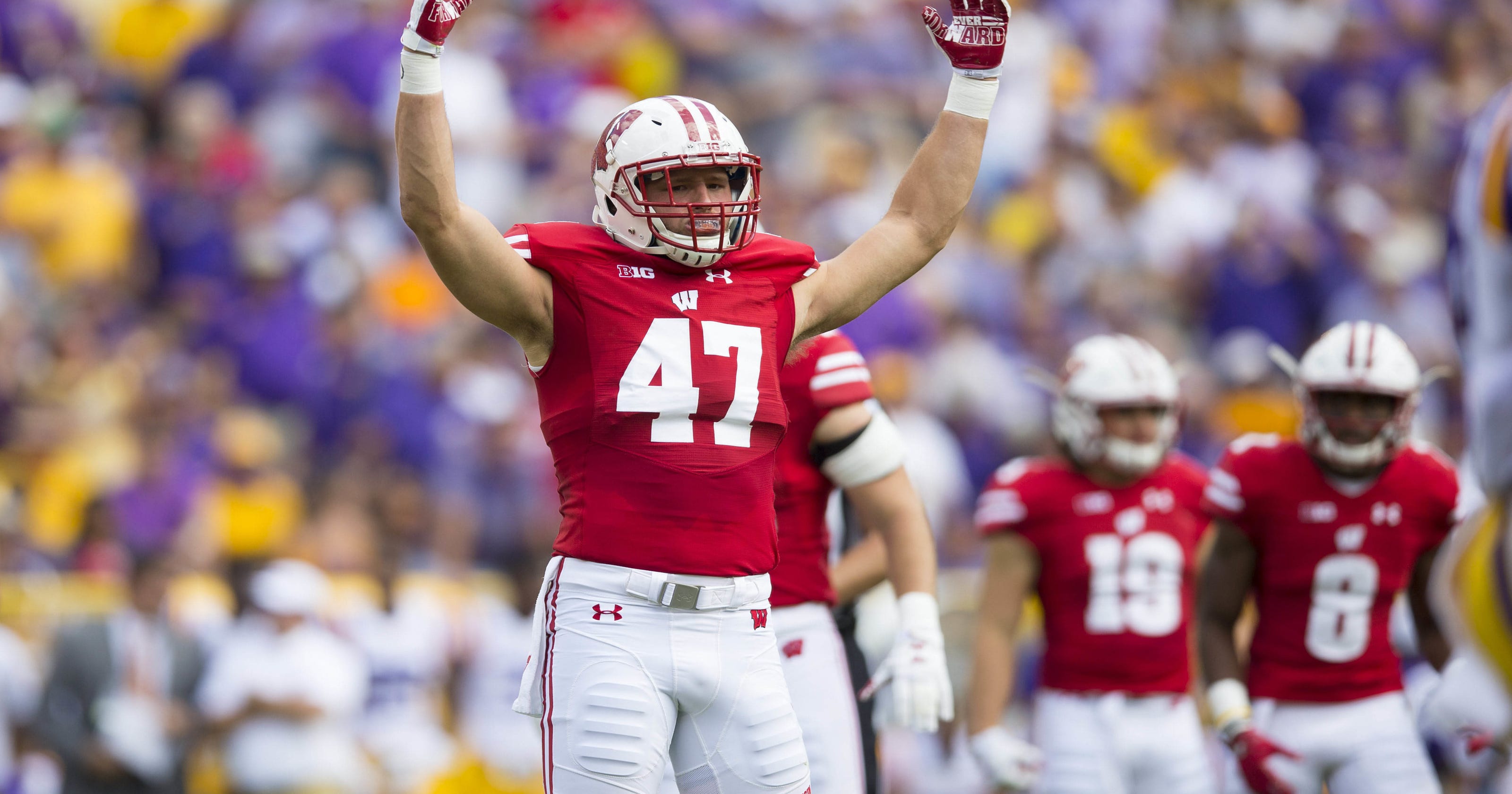 Details Coming Monday On Wisconsin Vs Notre Dame At Lambeau Field