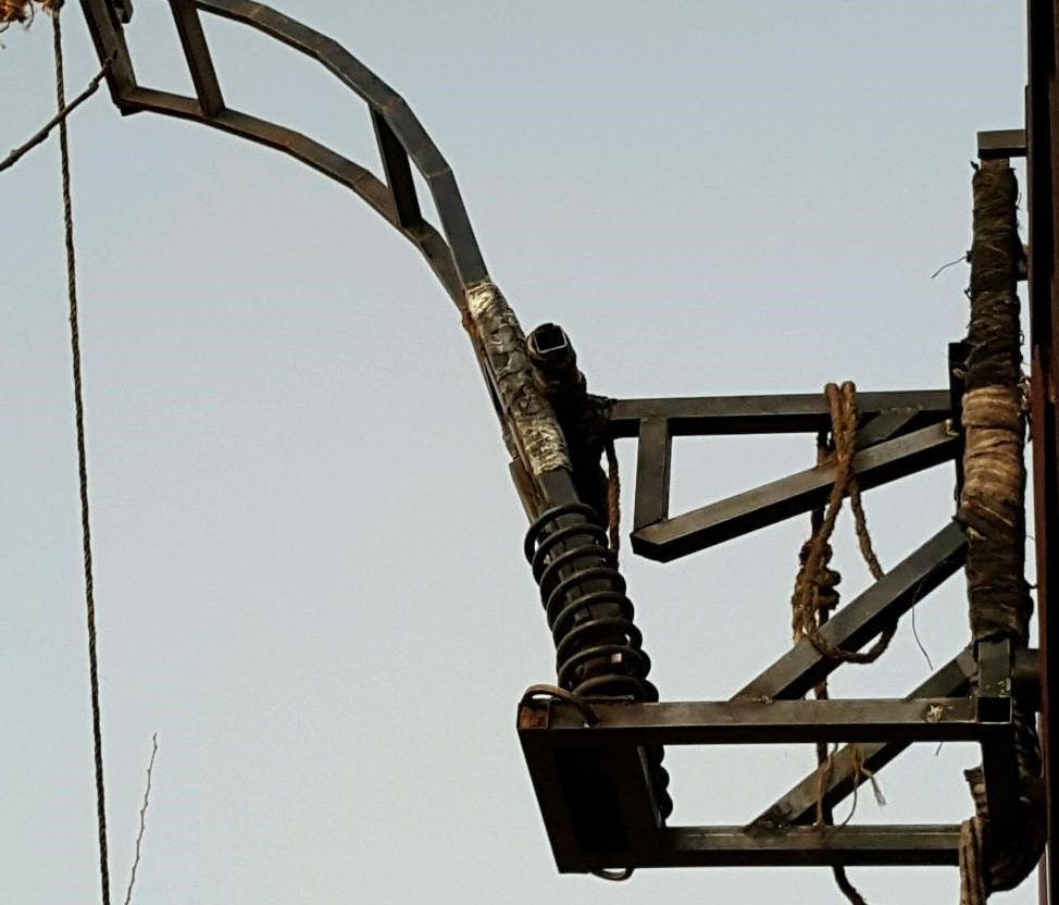 Border Patrol agents dismantled a drug-throwing catapult on the Mexican side of the border.