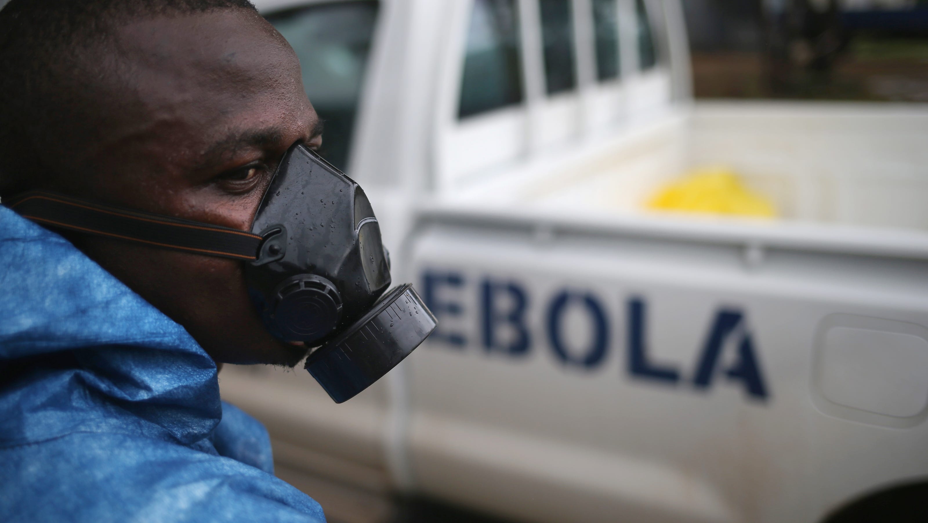 'Dead' Ebola victim wakes in plastic
