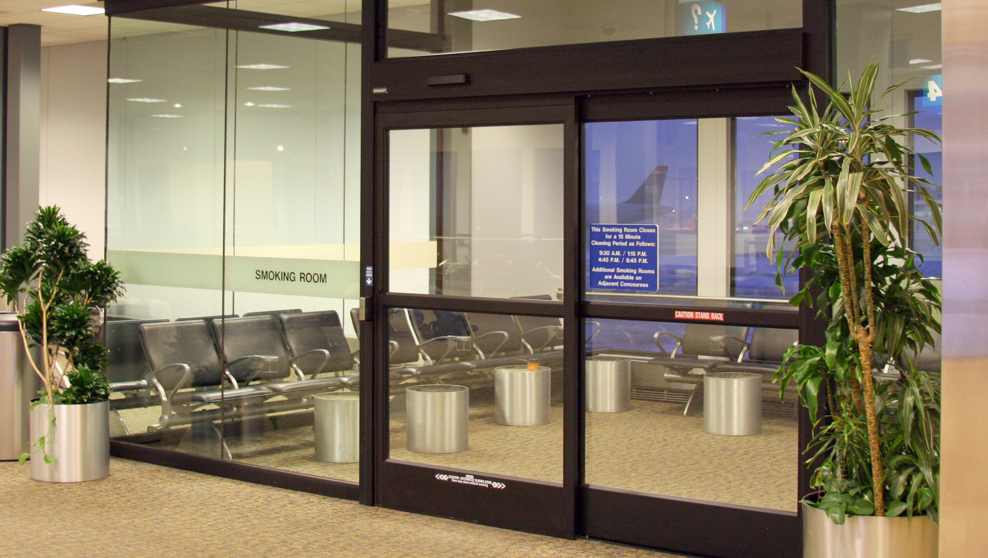 Should Airports Snuff Out Smoking Rooms
