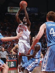 Bennett Coach Collins Remembers Time With 02 Terps