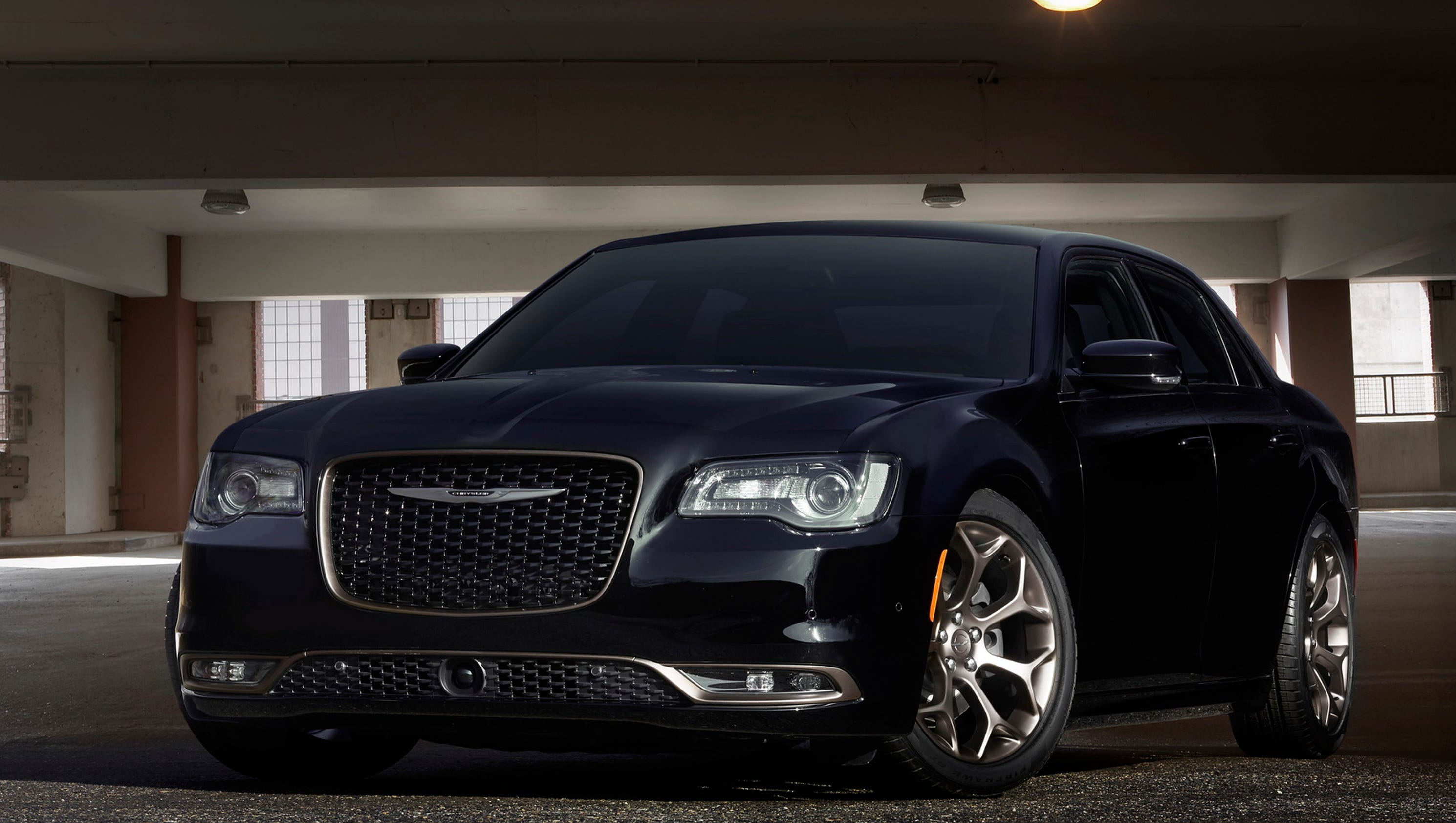 Auto Review 2017 Chrysler 300 Sedan Is Bold American Model