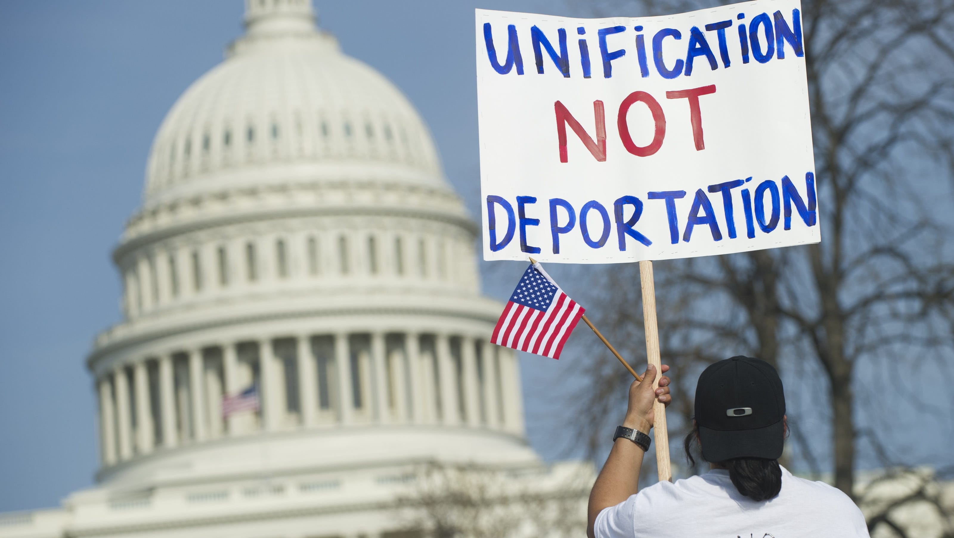 argumentative essay on undocumented immigrants