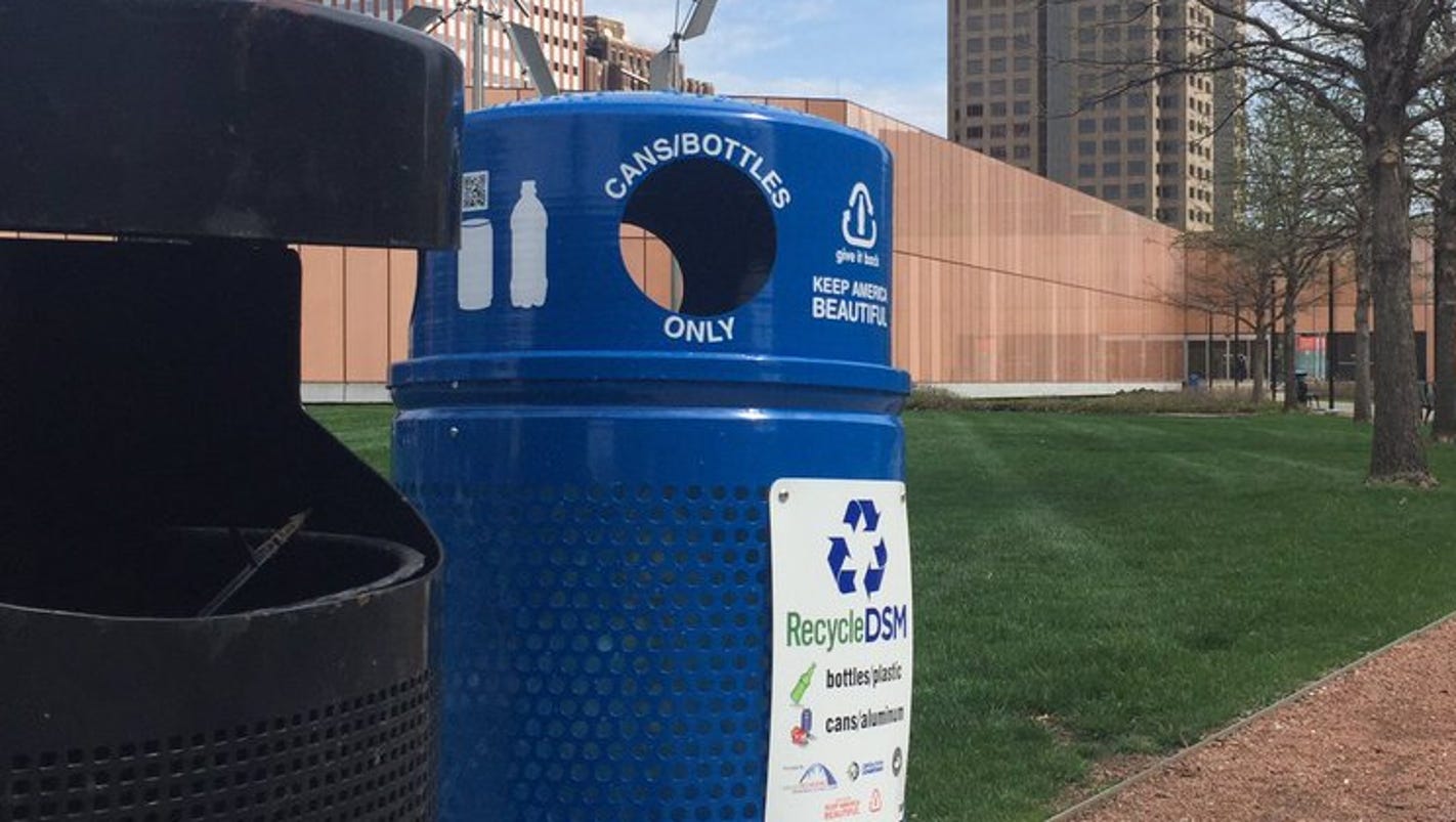 Blue recycling bins spring up downtown