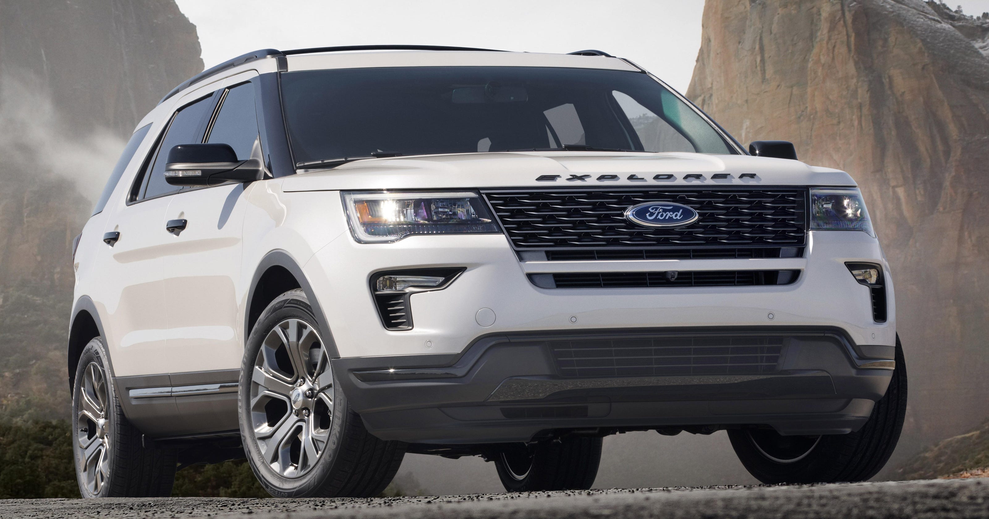 Ford reveals updated Explorer for 2018 model year