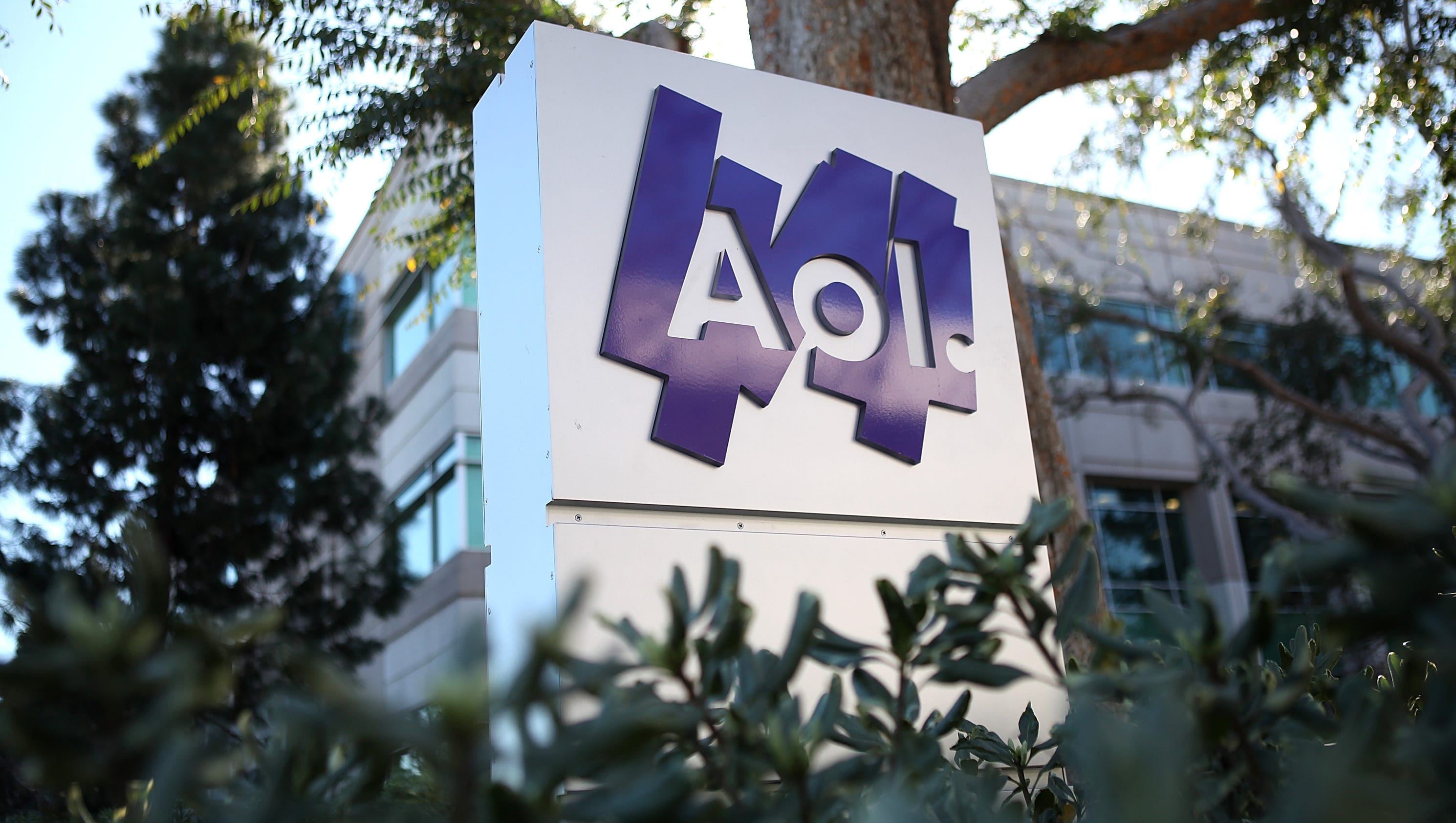 AIM, aka AOL Instant Messenger, is dead in December: End ...