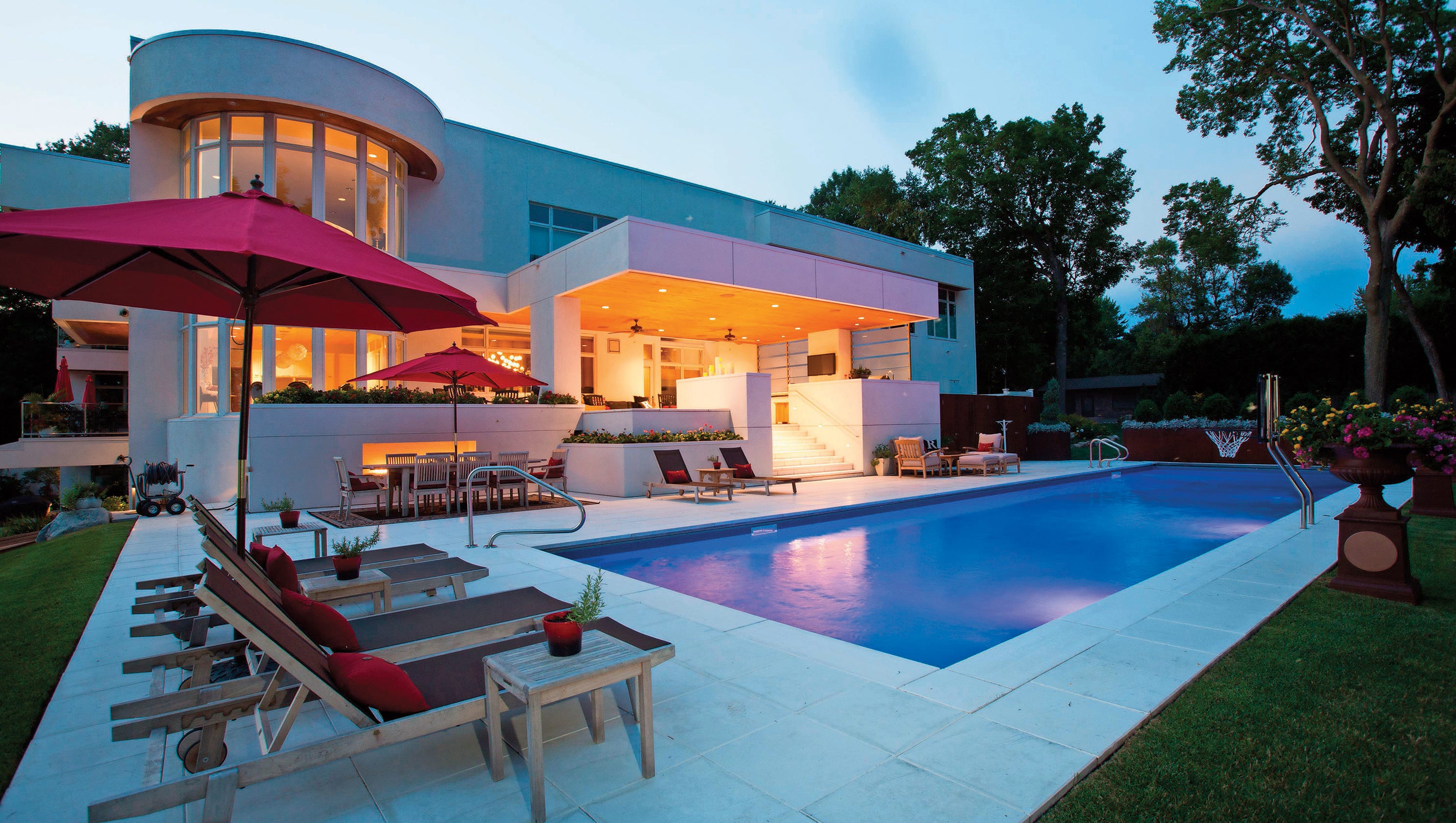 pools in backyards