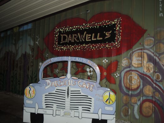 Darwell’s Café: OMG! Cajun food on the Mississippi coast