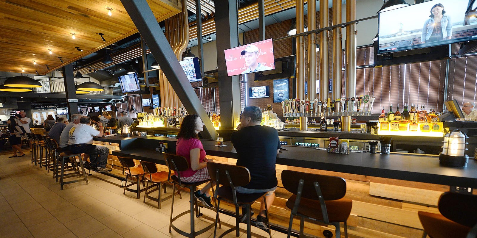 1919 Kitchen Tap Opens At Lambeau Field