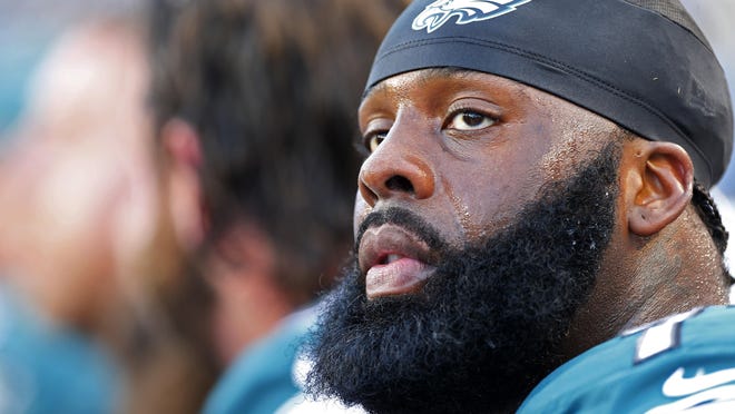 Eagles left tackle Jason Peters suffered a quad injury at practice Thursday. It's the same injury that bothered him last season.