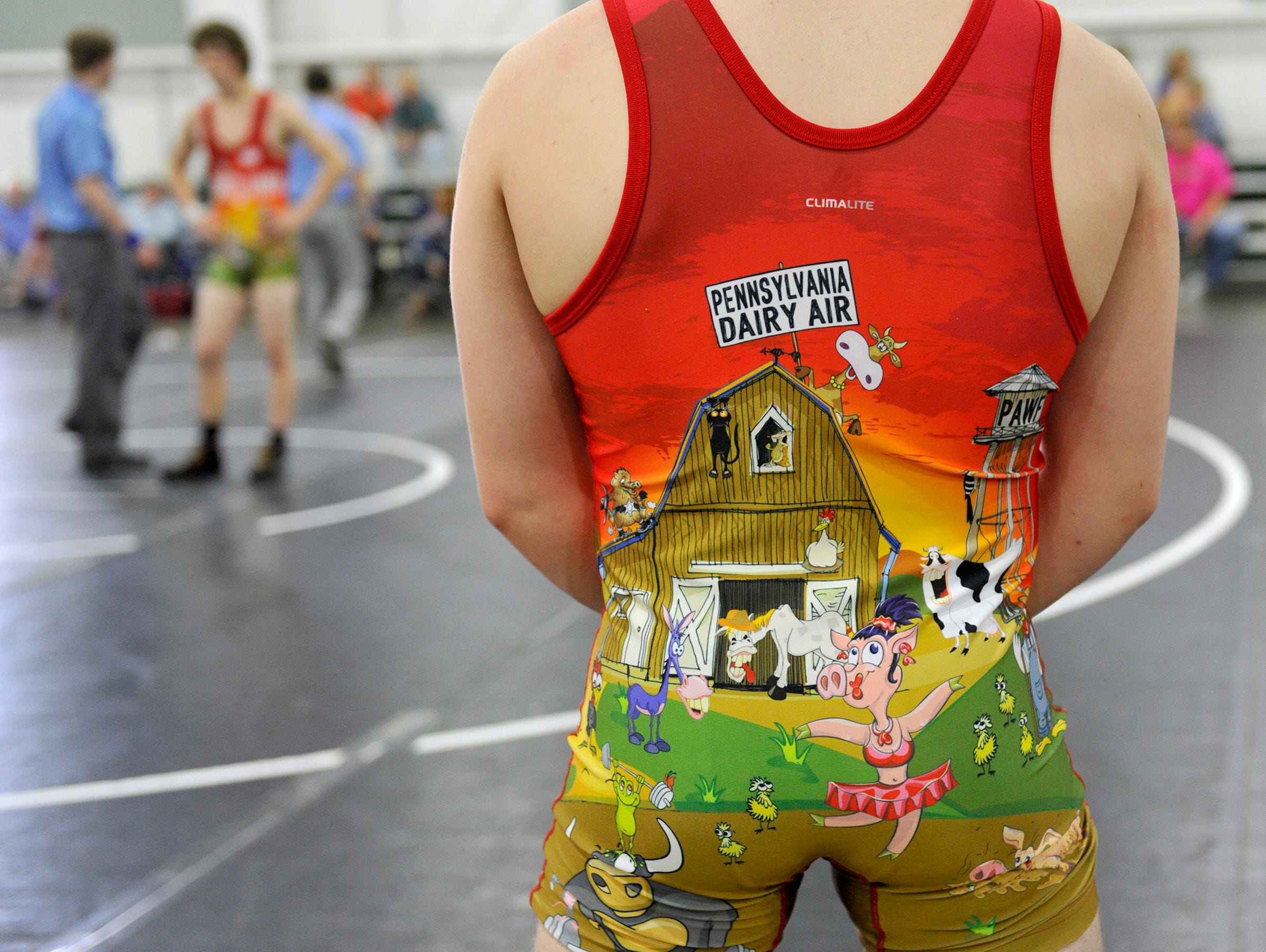 Video Designing unique wrestling singlets
