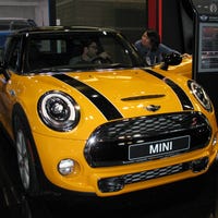 Research 2017
                  MINI Hardtop pictures, prices and reviews