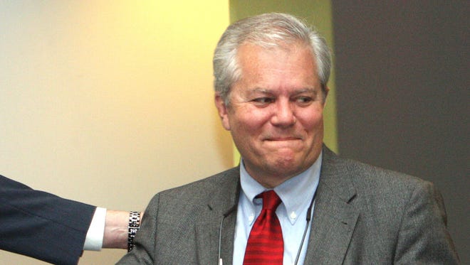 Tom Carlson served seven non-consecutive terms as Springfield mayor between 1987 and 2009.