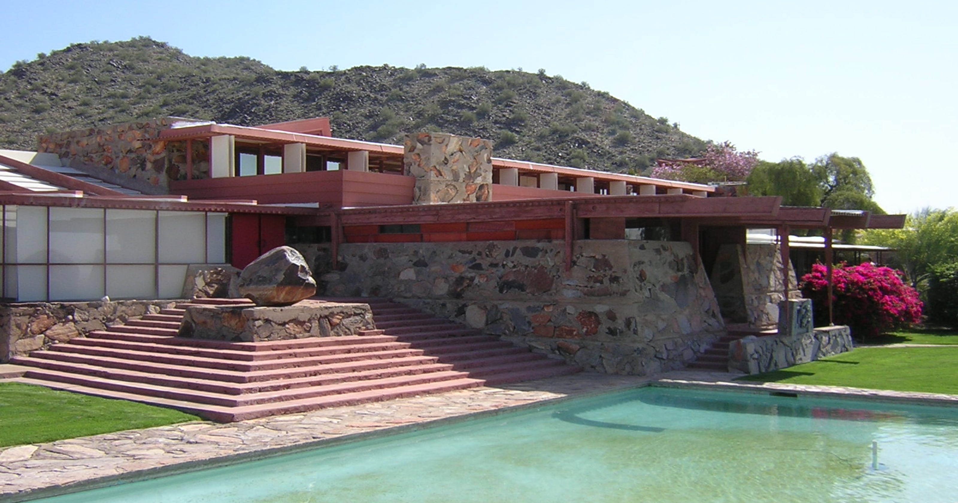 25 mustsee buildings in Arizona