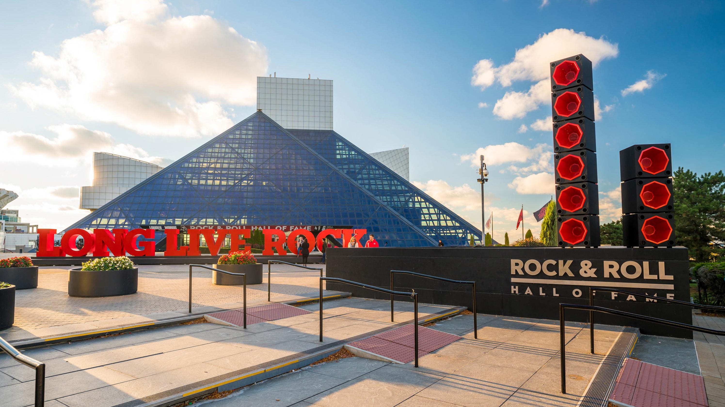 Rock and Roll Hall of Fame returns to Cleveland