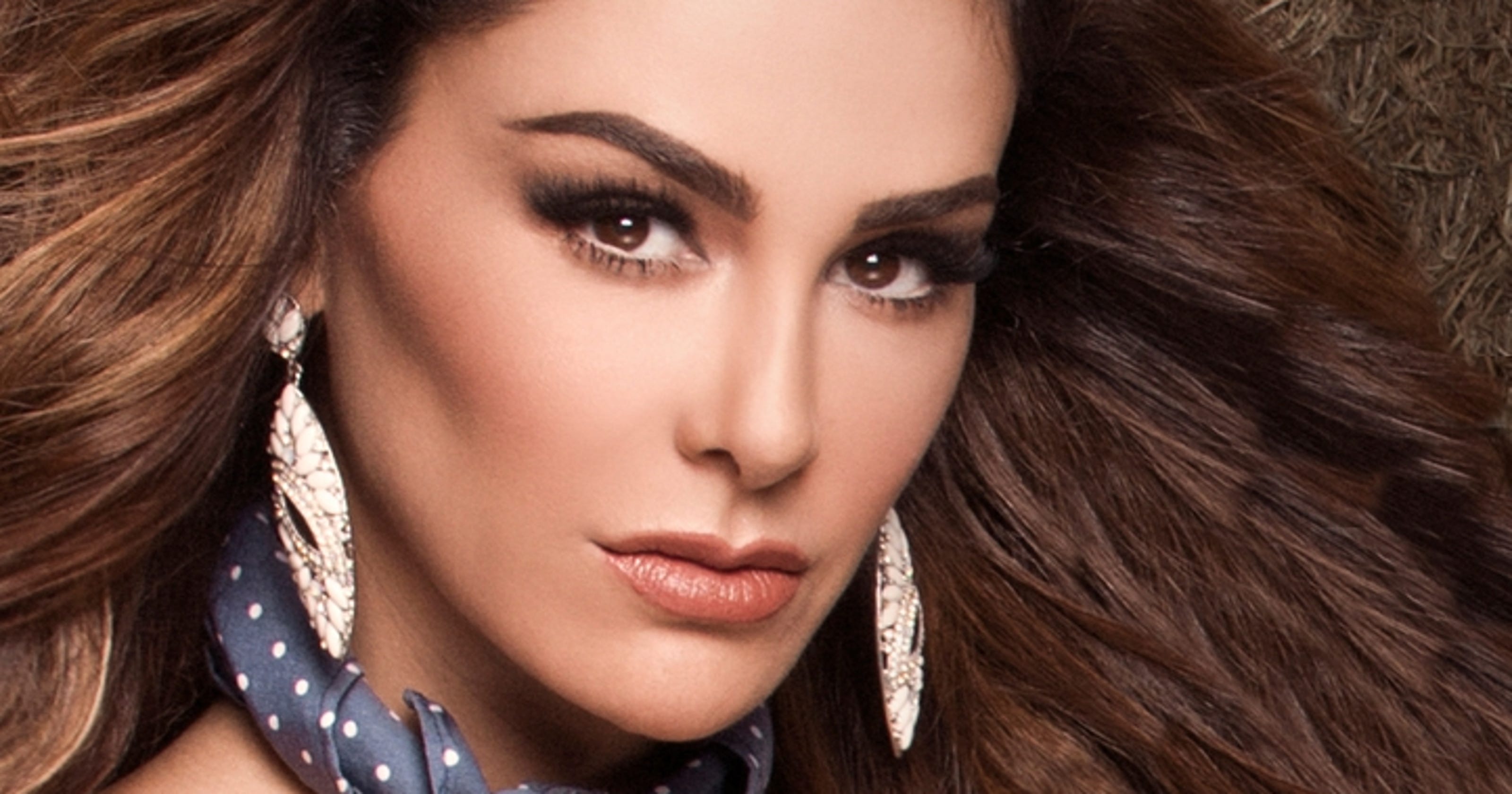 Ninel Conde dedica a ex 'Tú no Vales la Pena'