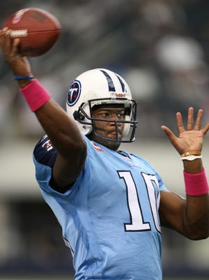 Vince Young with the Titans in 2010.