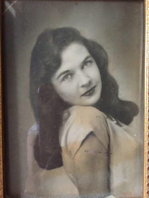 The author's mother, Joan Merkl, in her modeling days.