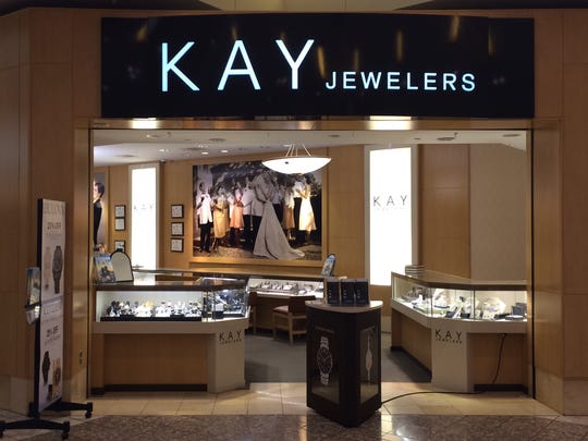 The Buzz Fox River Mall S Kay Jewelers Motherhood Maternity Near End