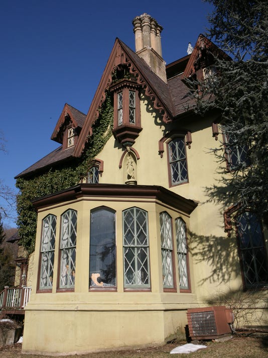 Boulderberg Manor back on the market; Rabbit Hill sells for 9 million