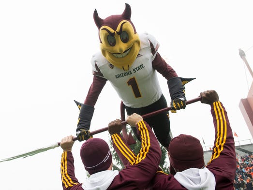 Arizona State Sun Devils mascot does push ups after