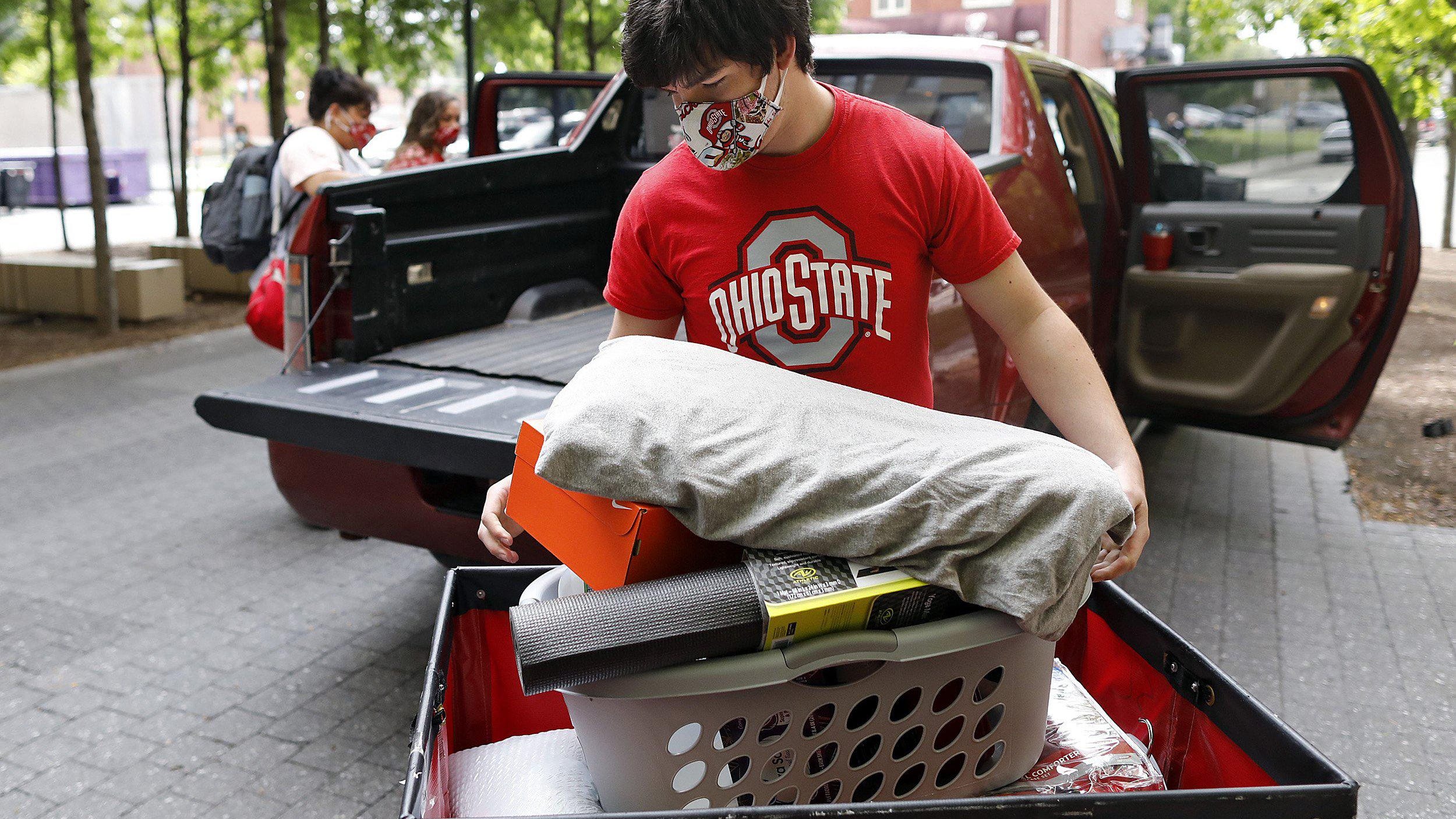 Ohio State movein day comes with lots of questions, no football