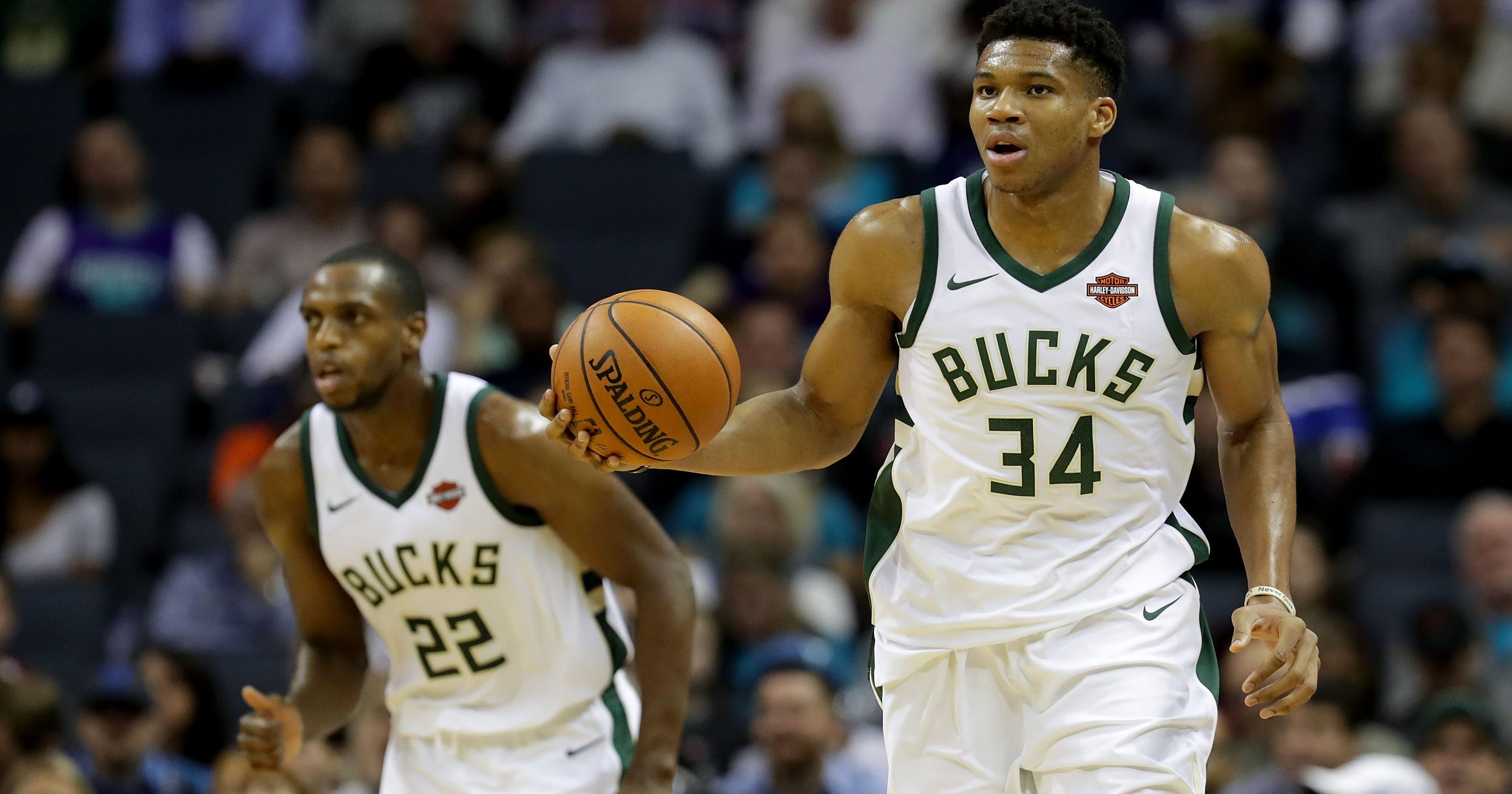 âKhris Middleton Giannis Antetokounmpoâçå¾çæç´¢ç»æ