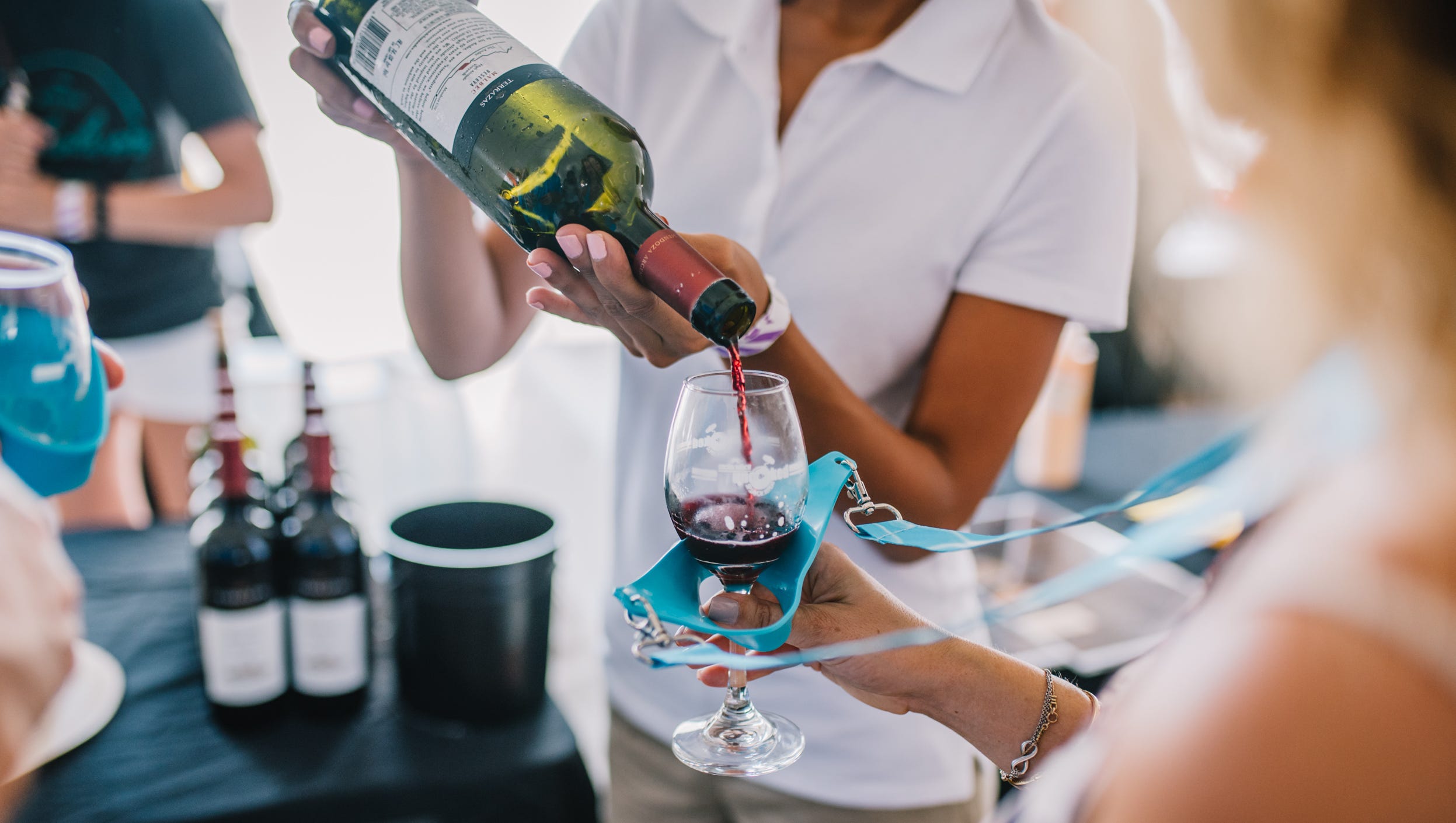 Subconscious messaging: how they influence decisions and ...