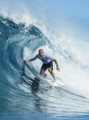 Kelly Slater reached Round 5 at the Pipeline in Decemeber 2017.