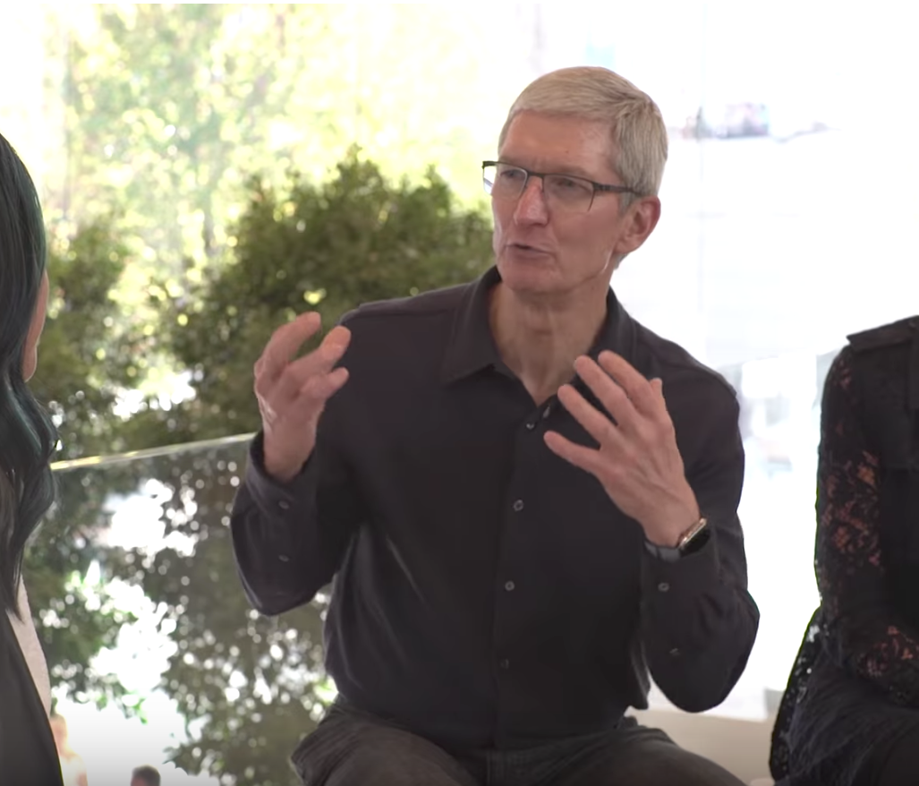 Apple CEO Tim Cook and retail chief Angela Ahrends talk to BuzzFeed at new Chicago Apple Store