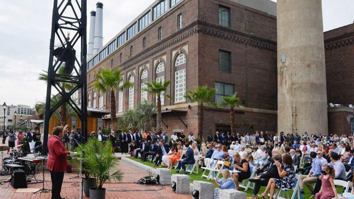 Savannah S Plant Riverside District Officially Opens