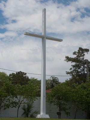 The American Humanist Assoc. Appignani Humanist Legal Center and the Freedom From Religion Foundation has filed a lawsuit against the City of Pensacola seeking the removal of the 25-foot cross at Bayview Park.