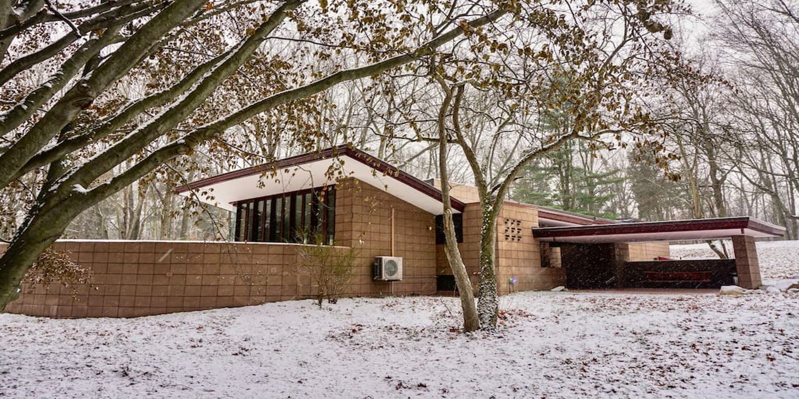 Two Frank Lloyd Wright Homes Available To Rent In Mich