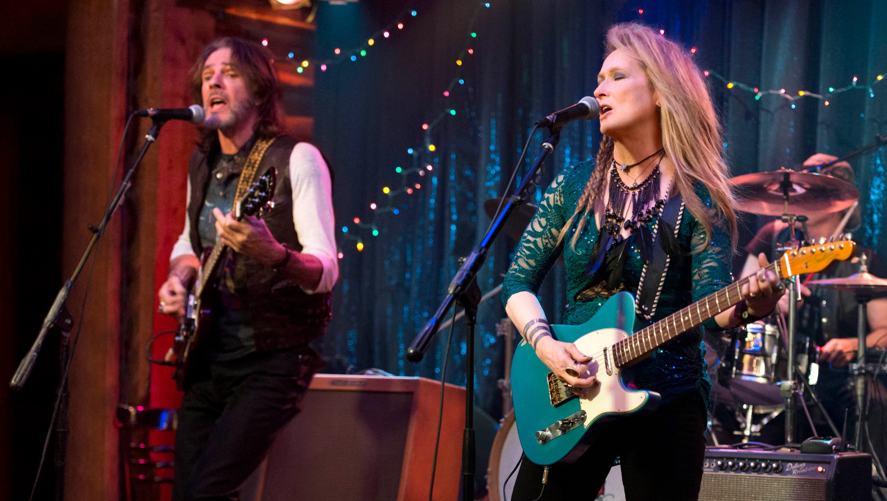 Rick Springfield steals 'Flash' rocker role