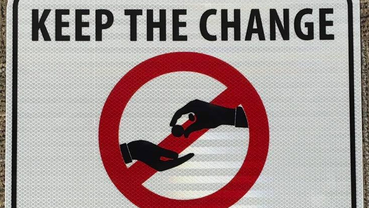 Don T Support Panhandling Sign Urges Not To Give To Beggars