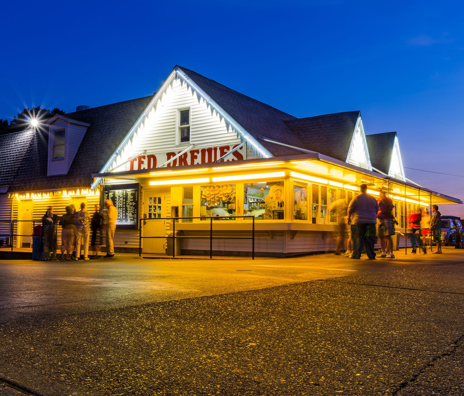 No trip down Route 66 through St. Louis is complete without a stop at Ted Drewes Frozen Custard.